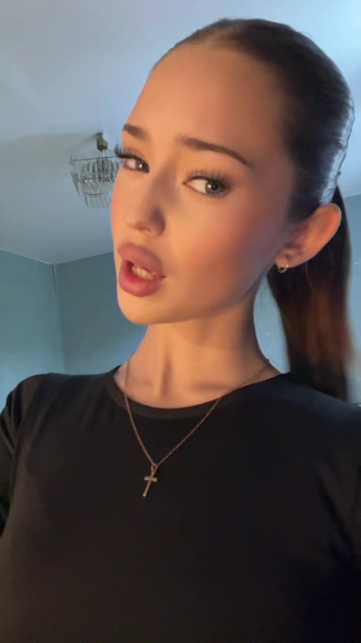 @вика купер