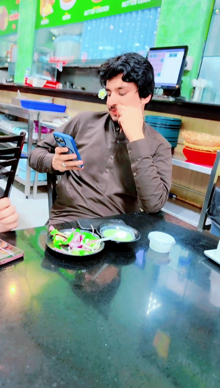 @Shinda Mughal🇦🇪
