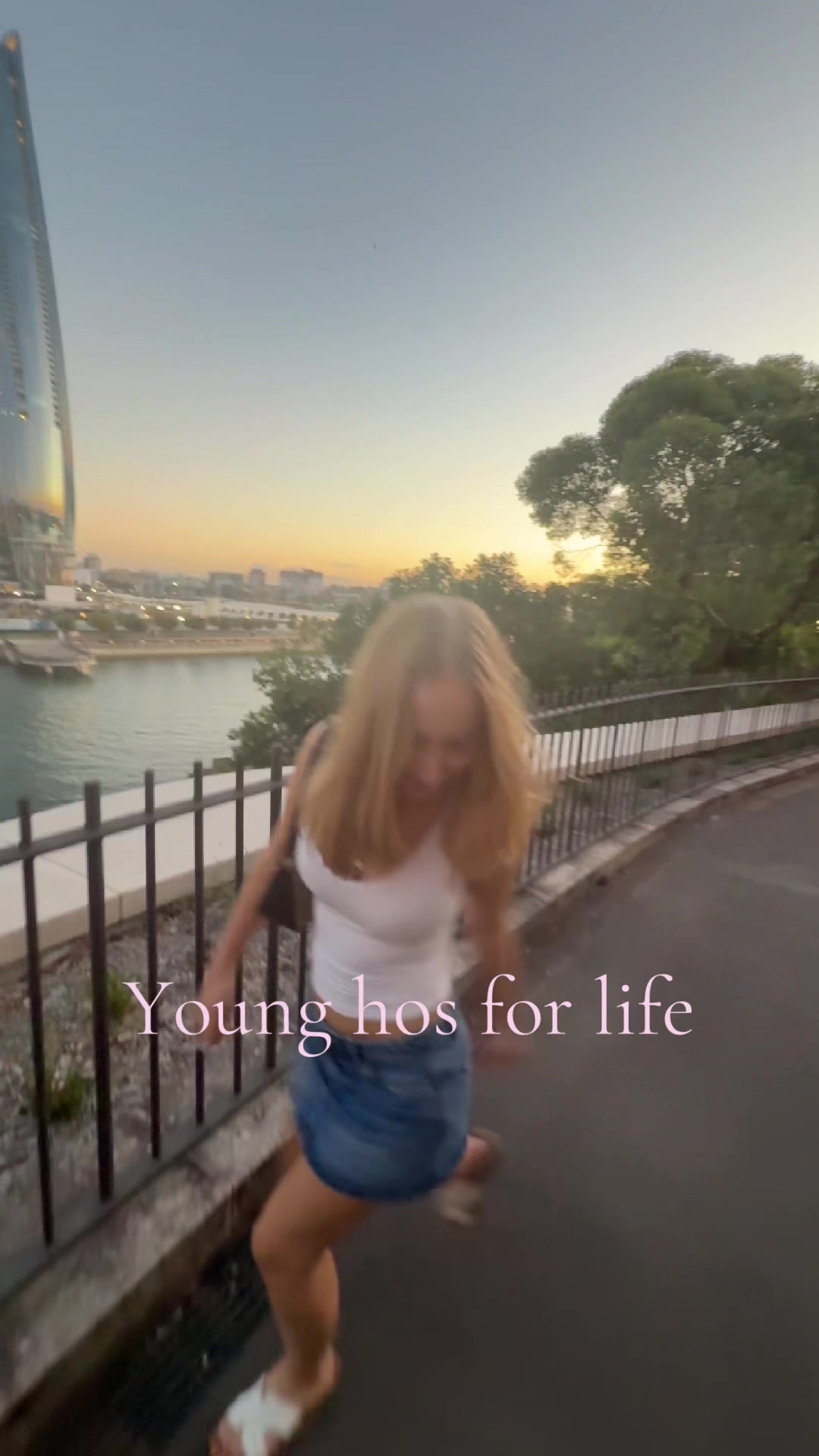 @liv