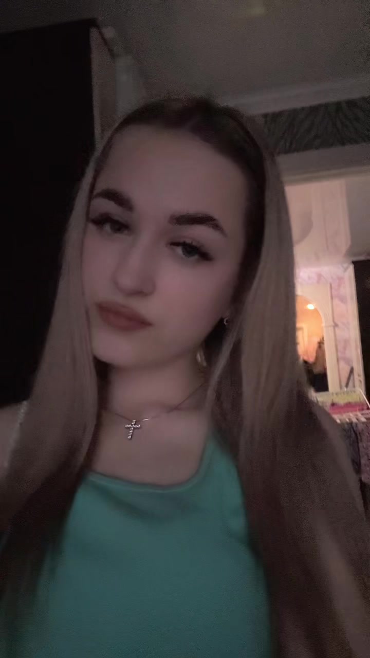 @Викулька🎀