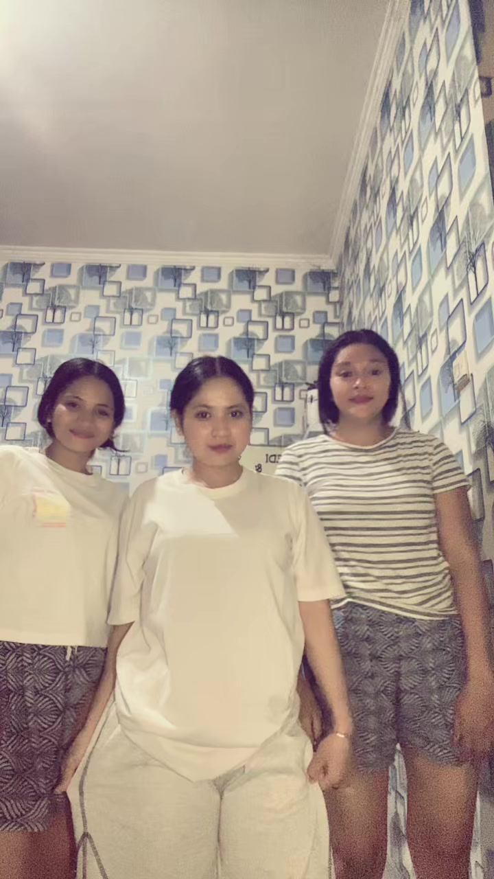 @Emrilia