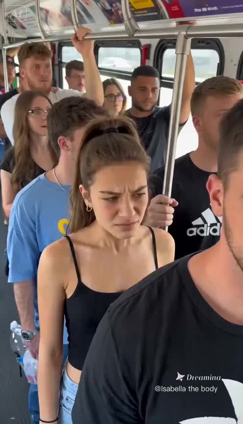 @Isabella