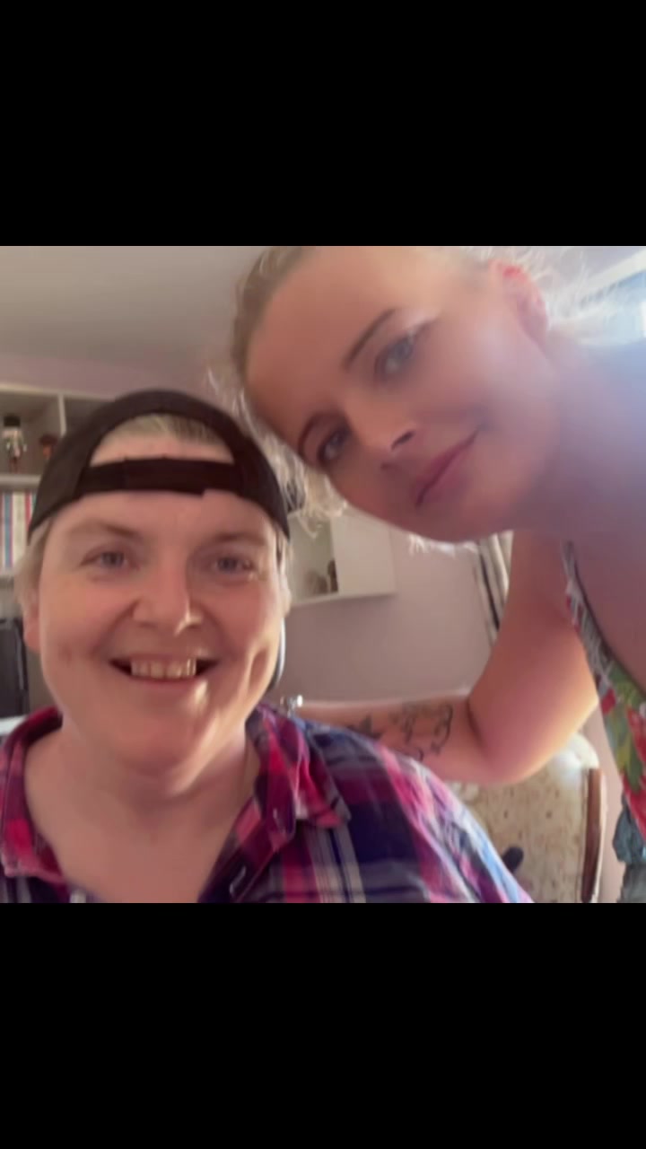 @Lilinette  🇨🇵🇧🇪💛