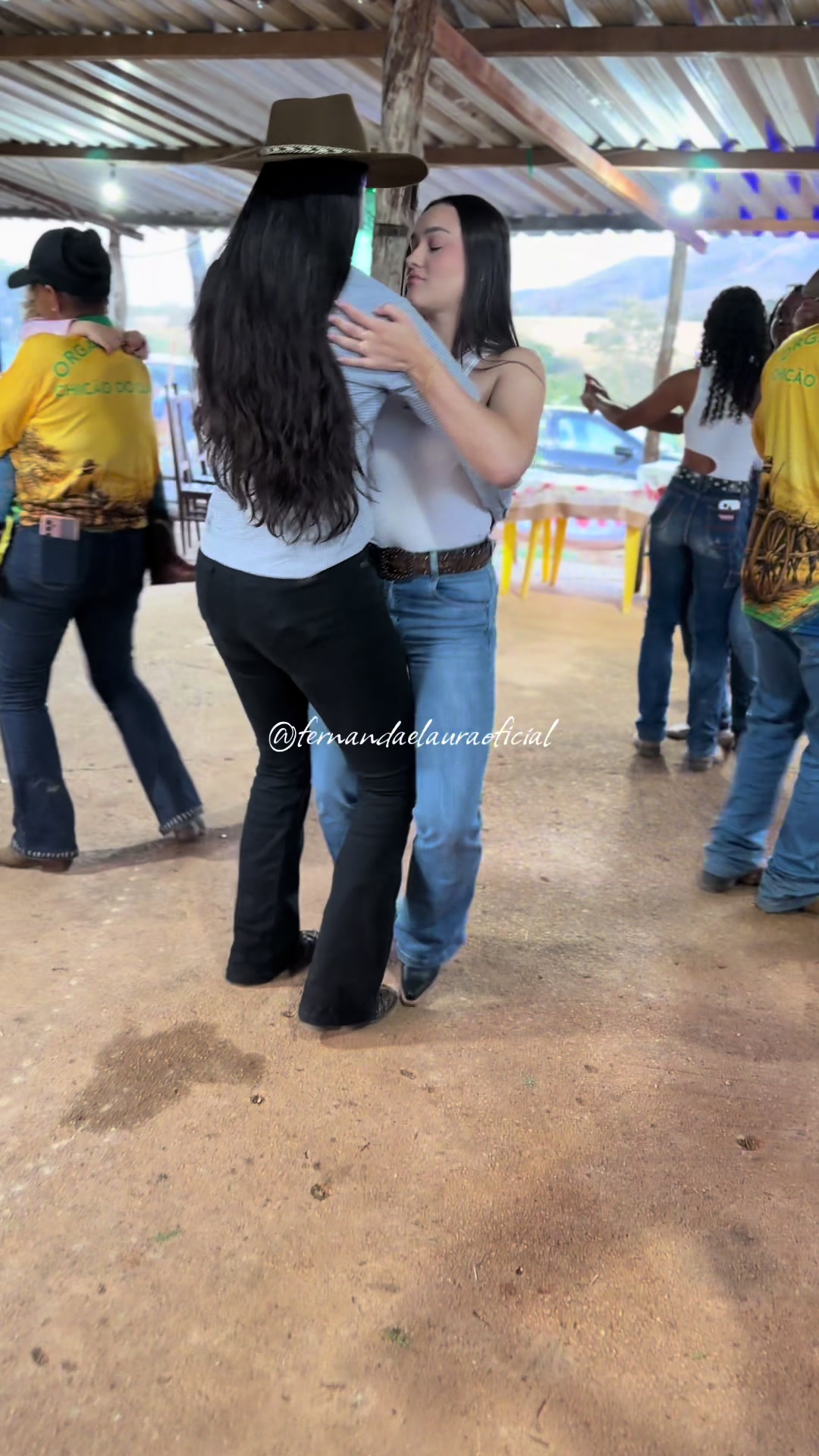@Laura Machado Oficial
