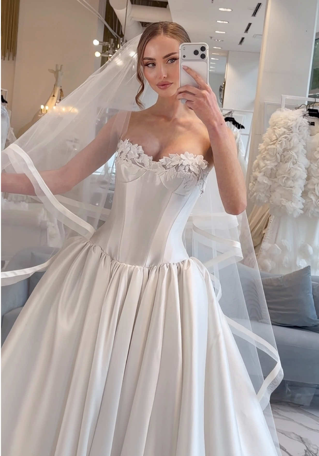 @iconicbridedallas