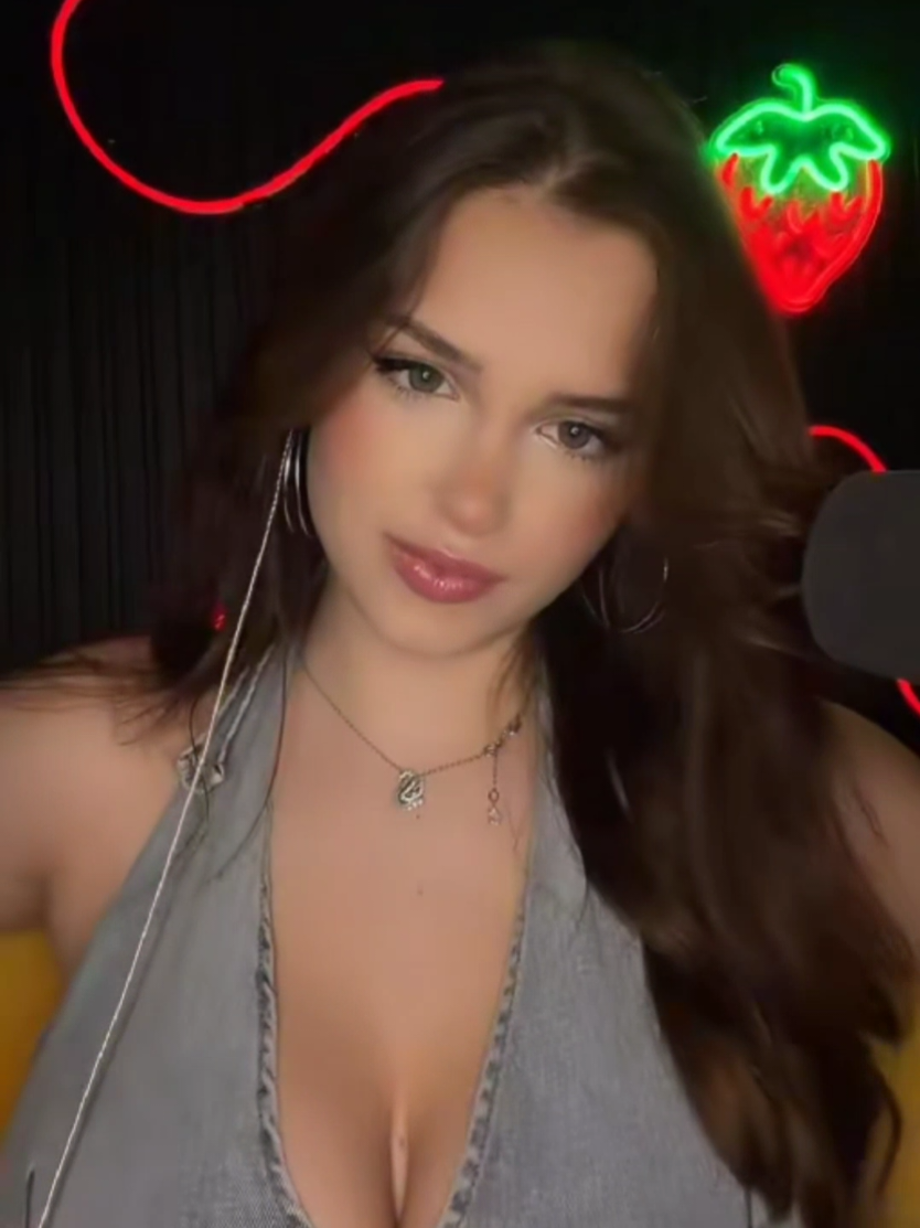 @AnnaWorld🍓