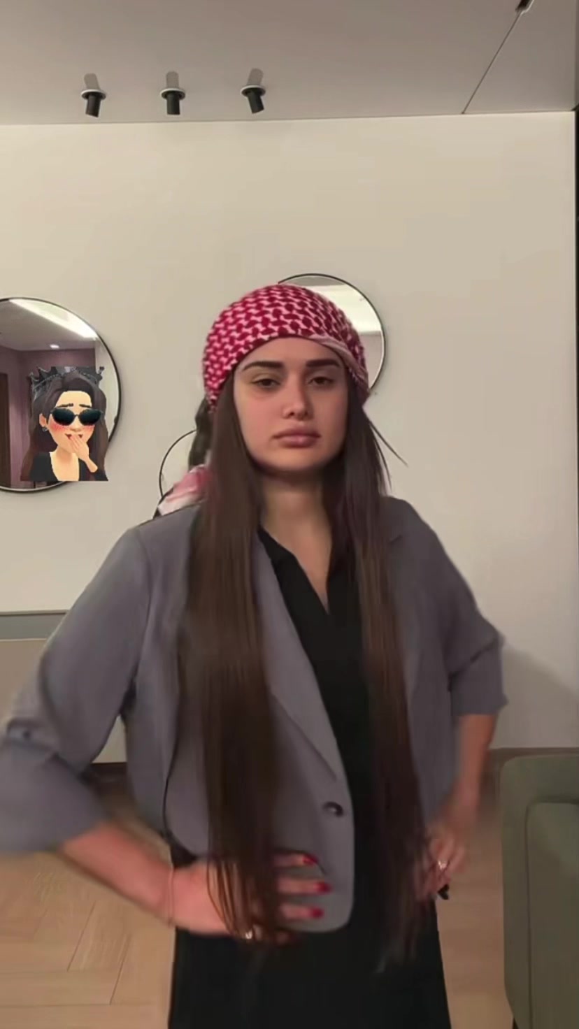@𝐀𝐆👑