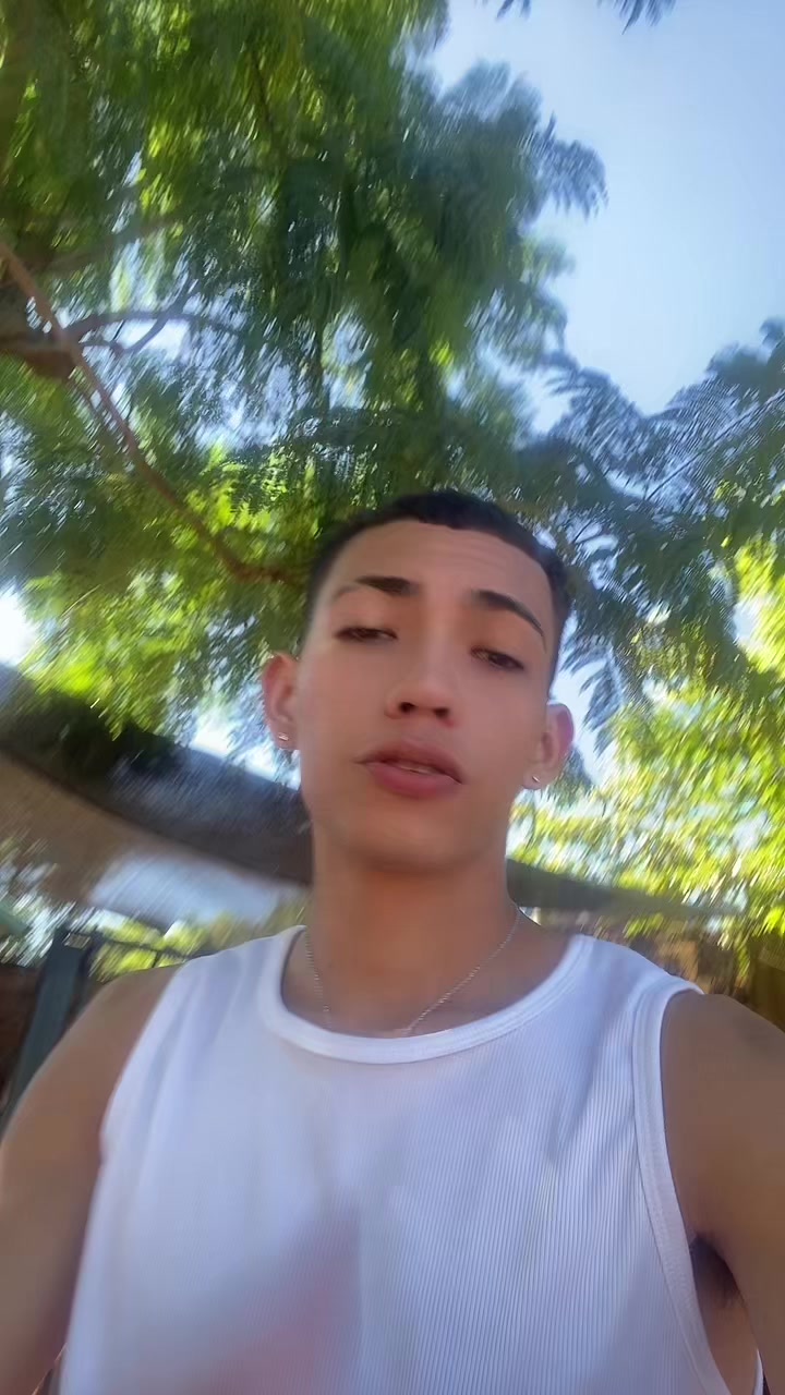@Lautaro Miller
