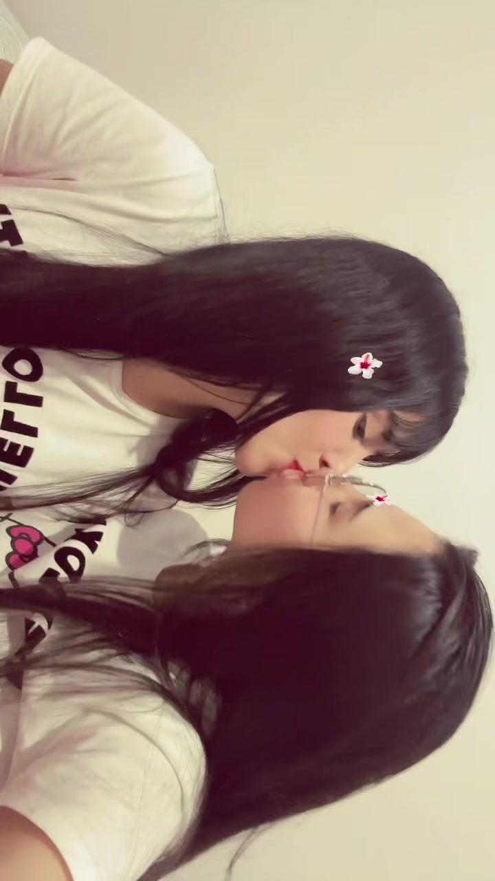 @mai ✁🧡🤍🩷✃