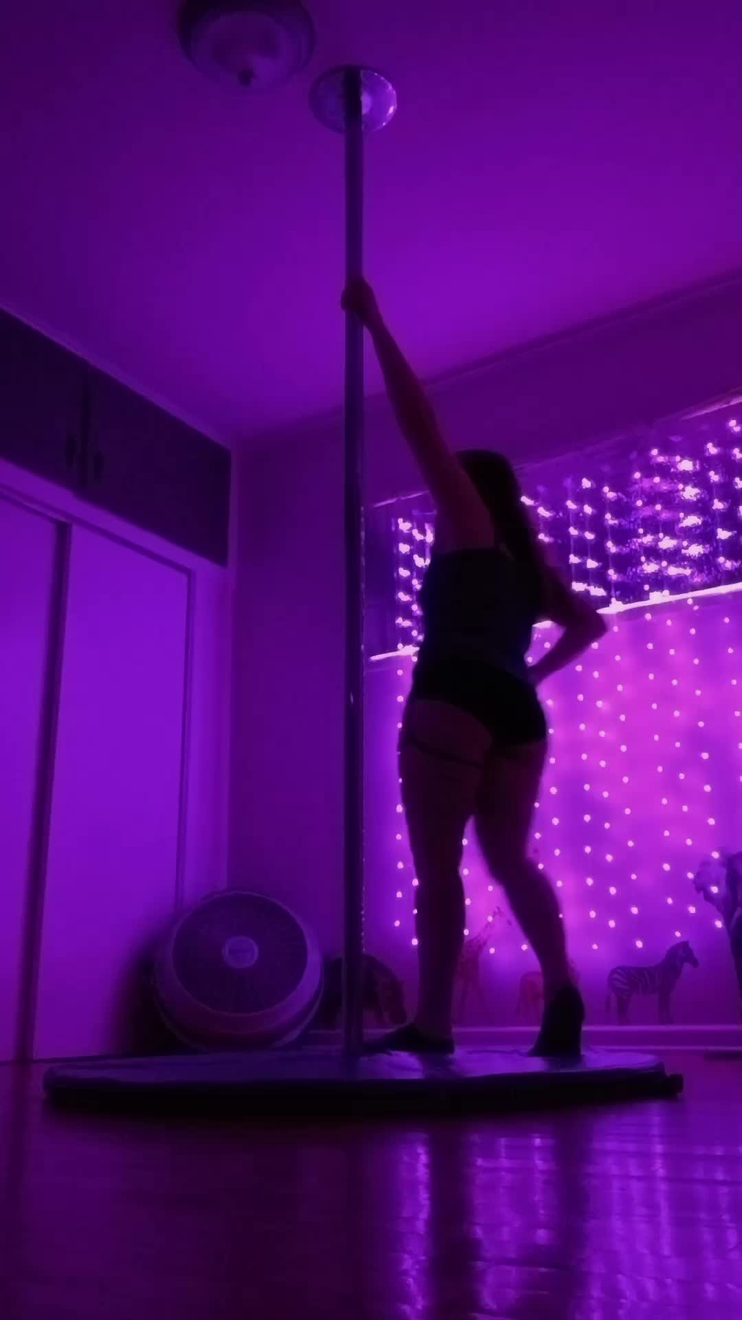 @Melissa Edwards 🏳️🌈