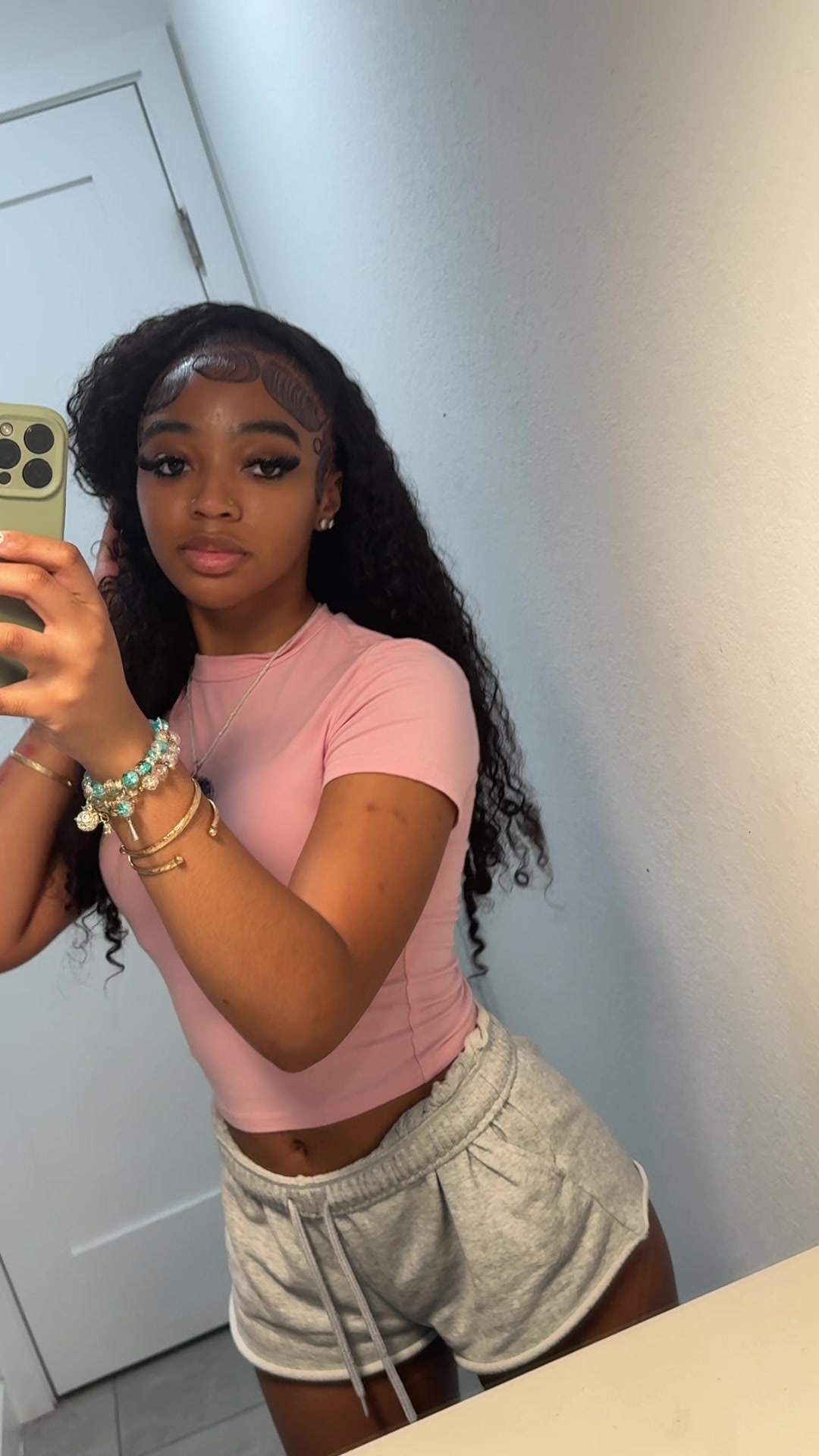 @leoofdaparty