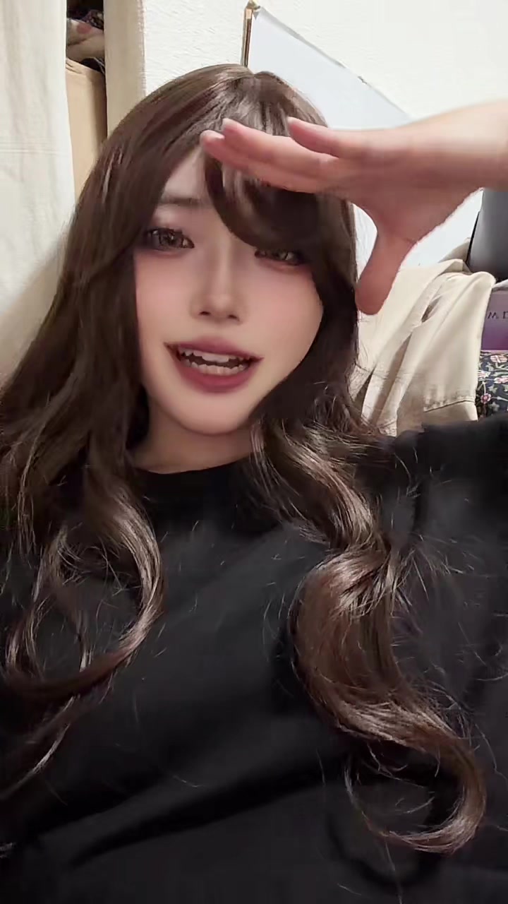 @獏モチ