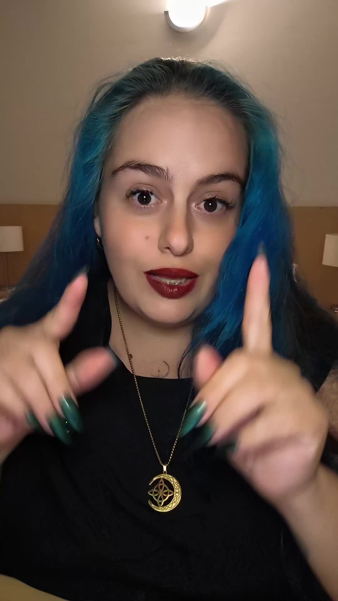 @Elena Benavides