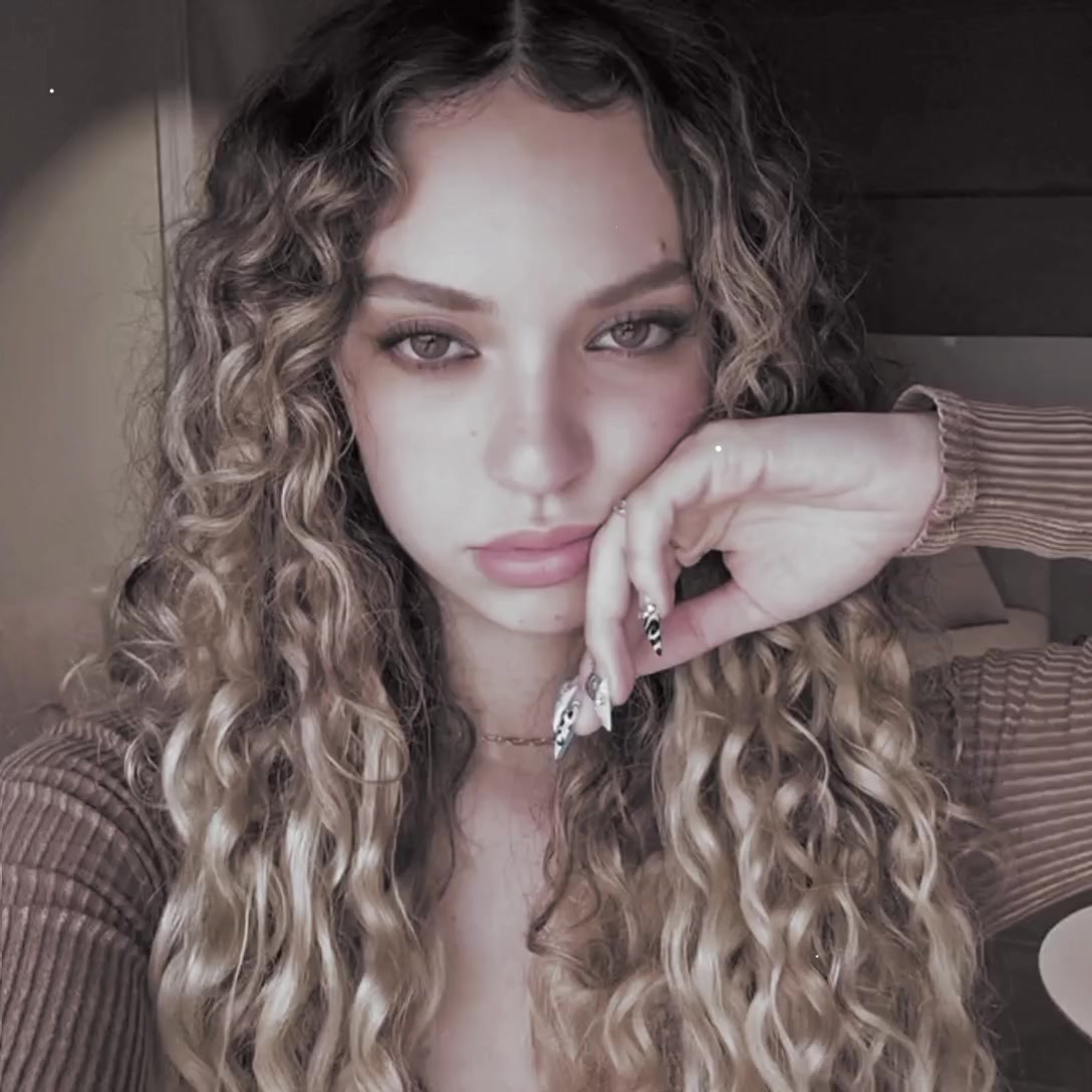@Mavi | 𝗘꯭𝗬͠𝗘͓𝗞̸𝗢𝗡⁶