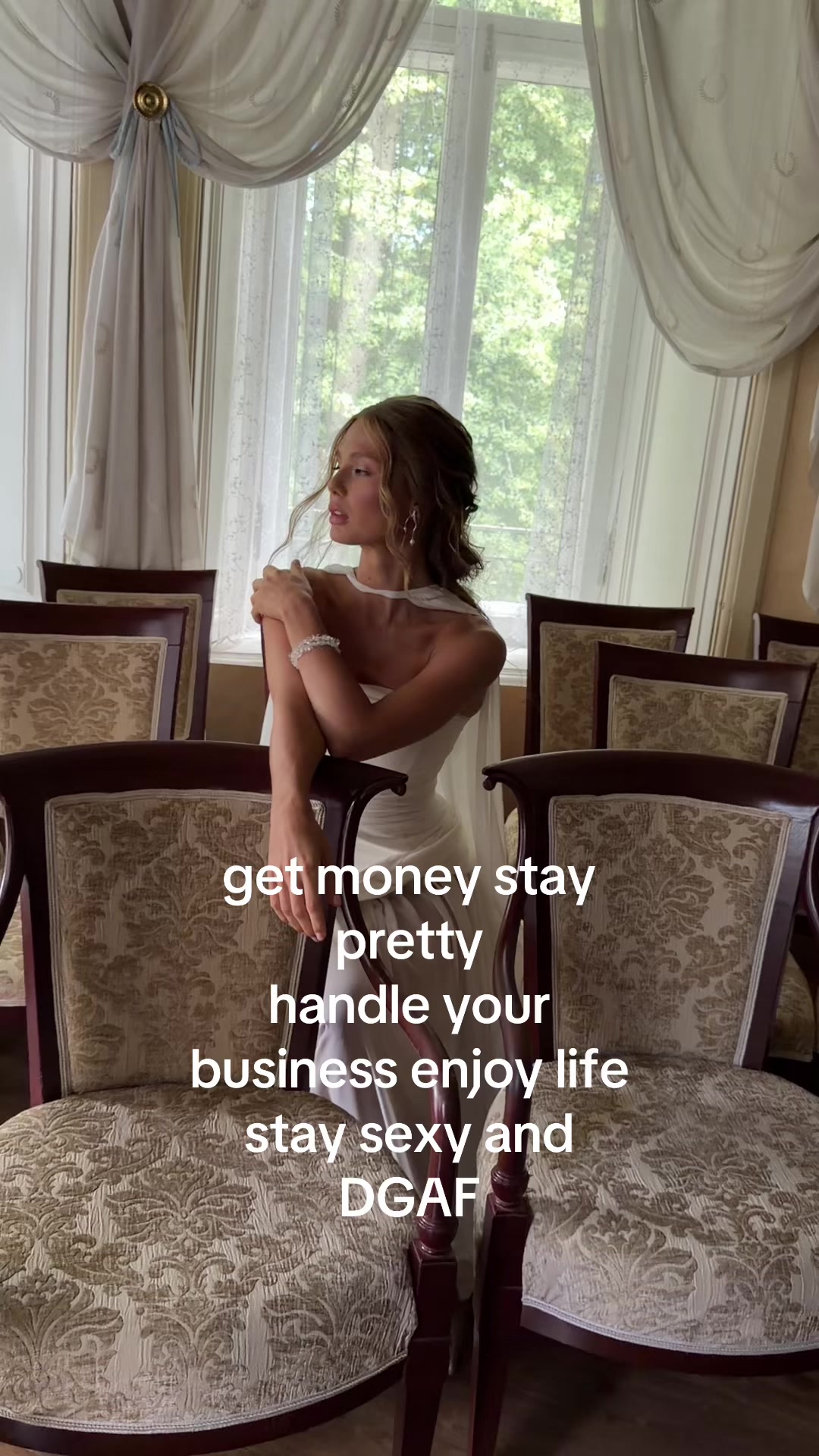 @anya