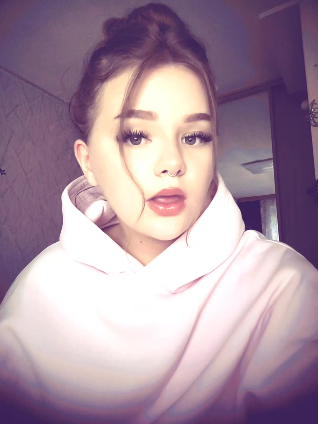 @полина