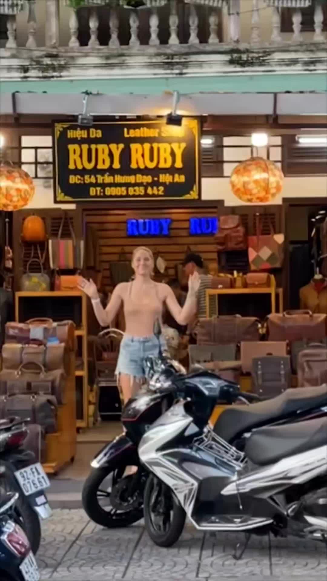 @RUBYRUBYleathershop - Hội An