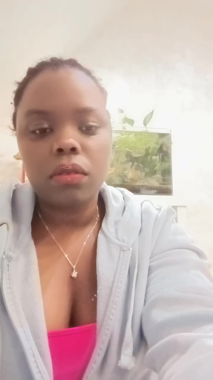 @trinah49🦋🤍🦋