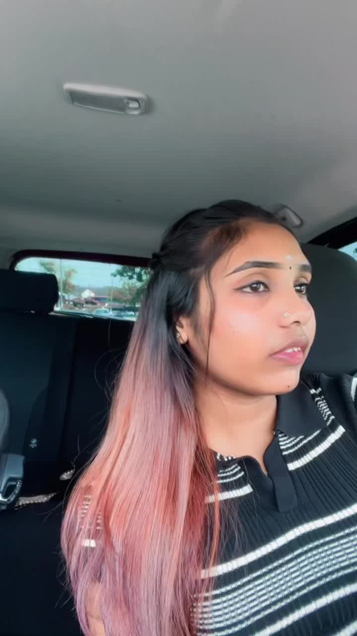 @Vina_.23