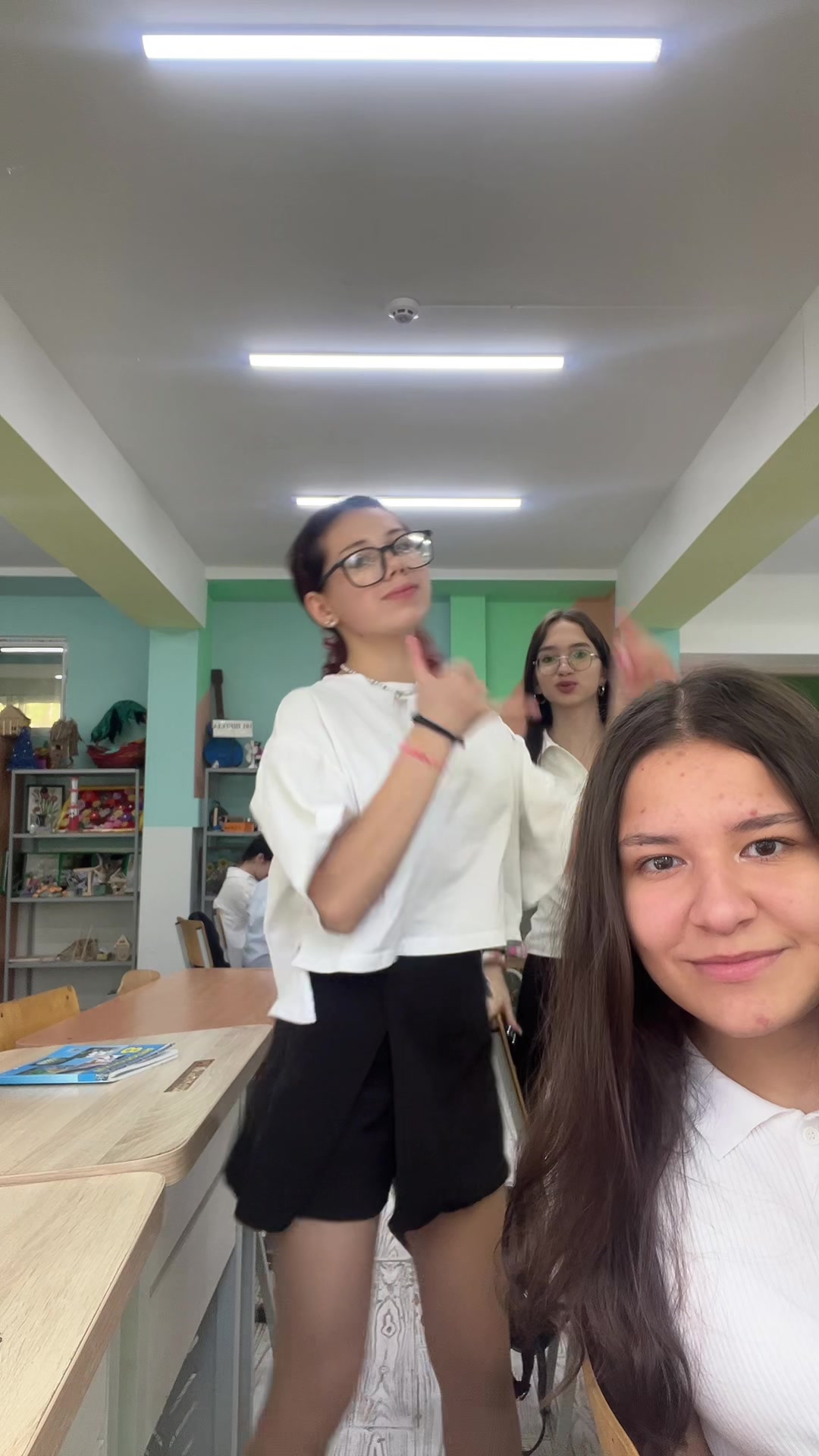 @лиля