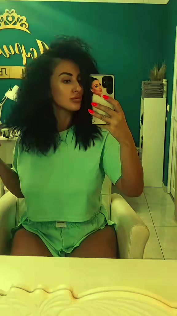 @MODEL KIZ