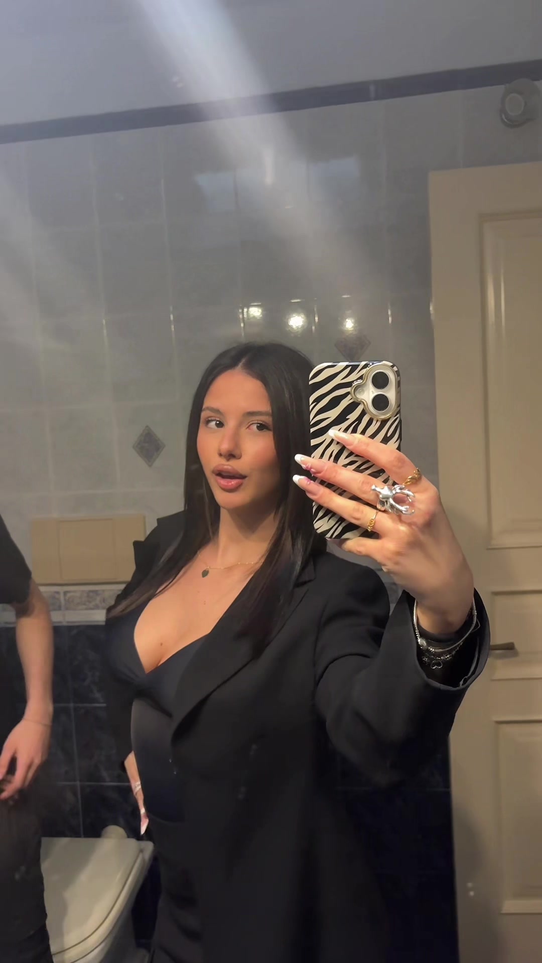 @racheleemanco
