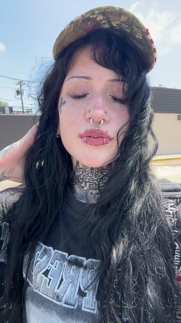 @bellabrutal