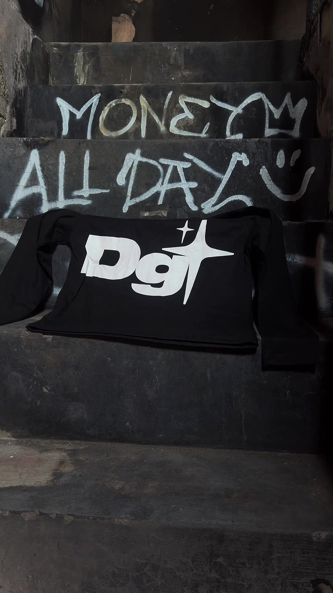 @Degraded Clothing Shop