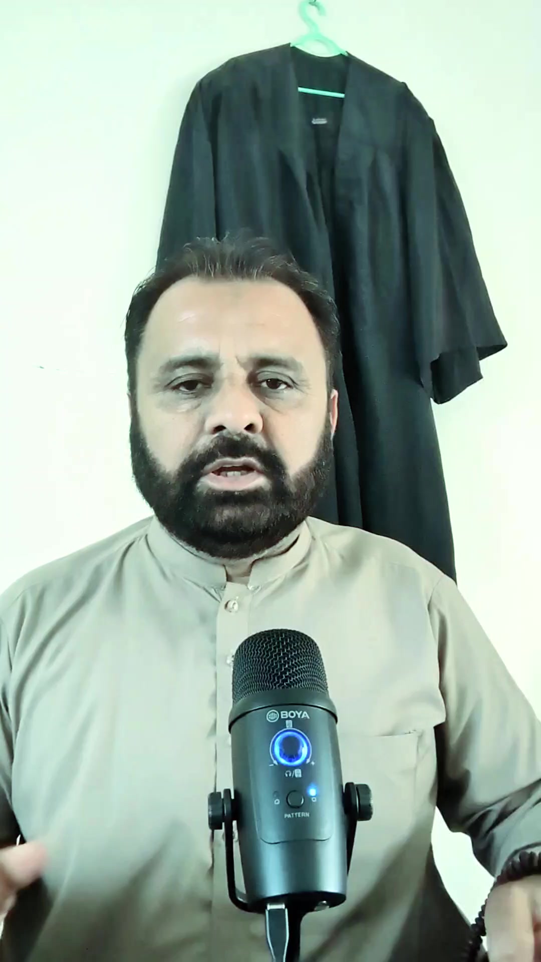 @Dr Ahmad Niaz Hussain
