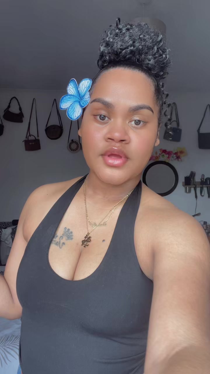 @Lesiii🧉🪭