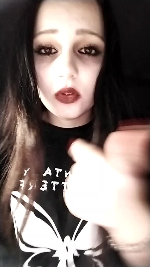 @чёрник 🖤