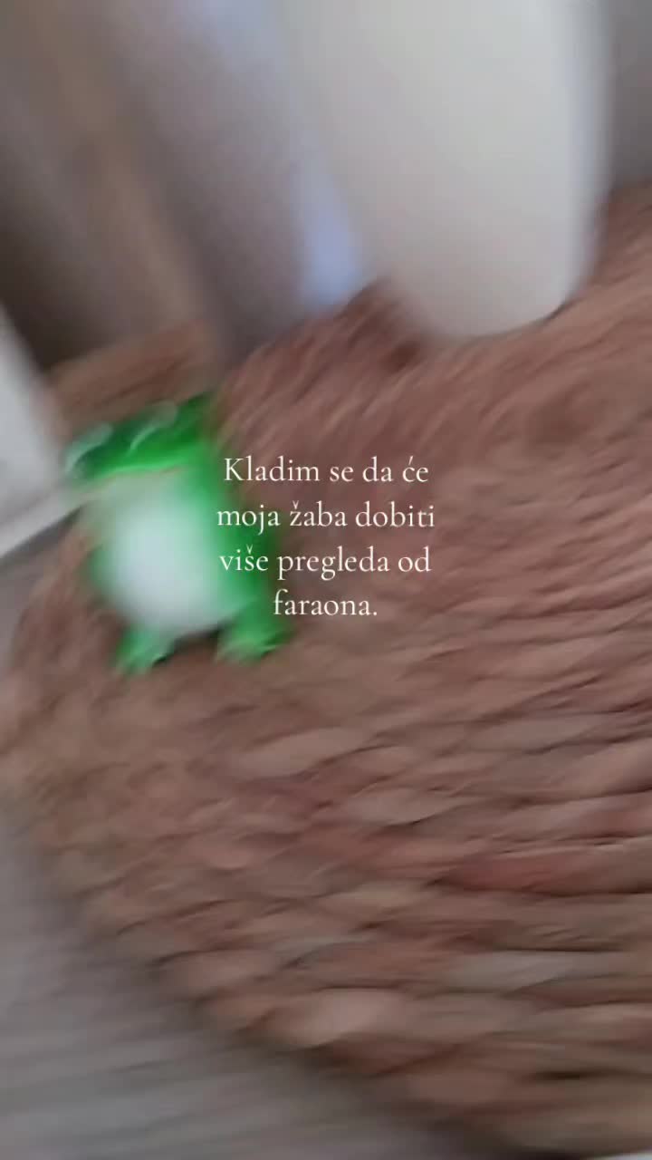 @🎭