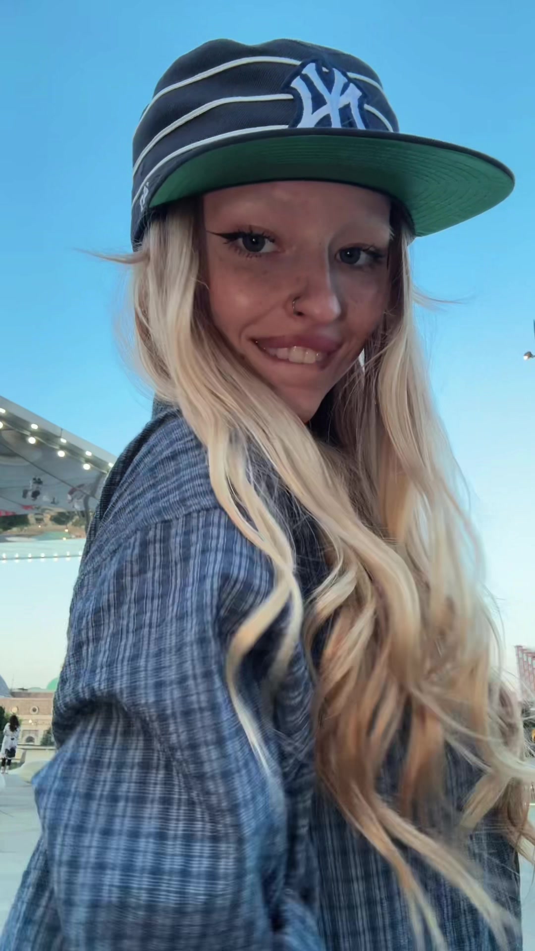 @YAYANNY