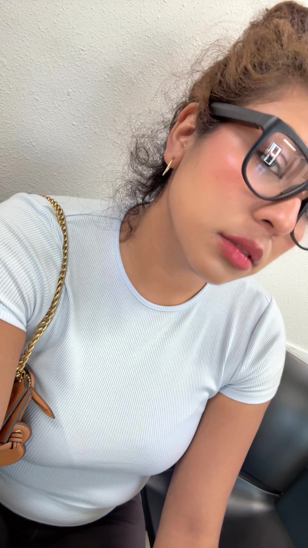 @Mona ✨