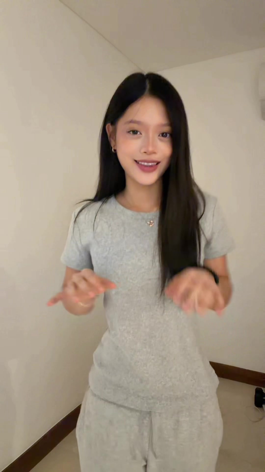 @notzarabananaa