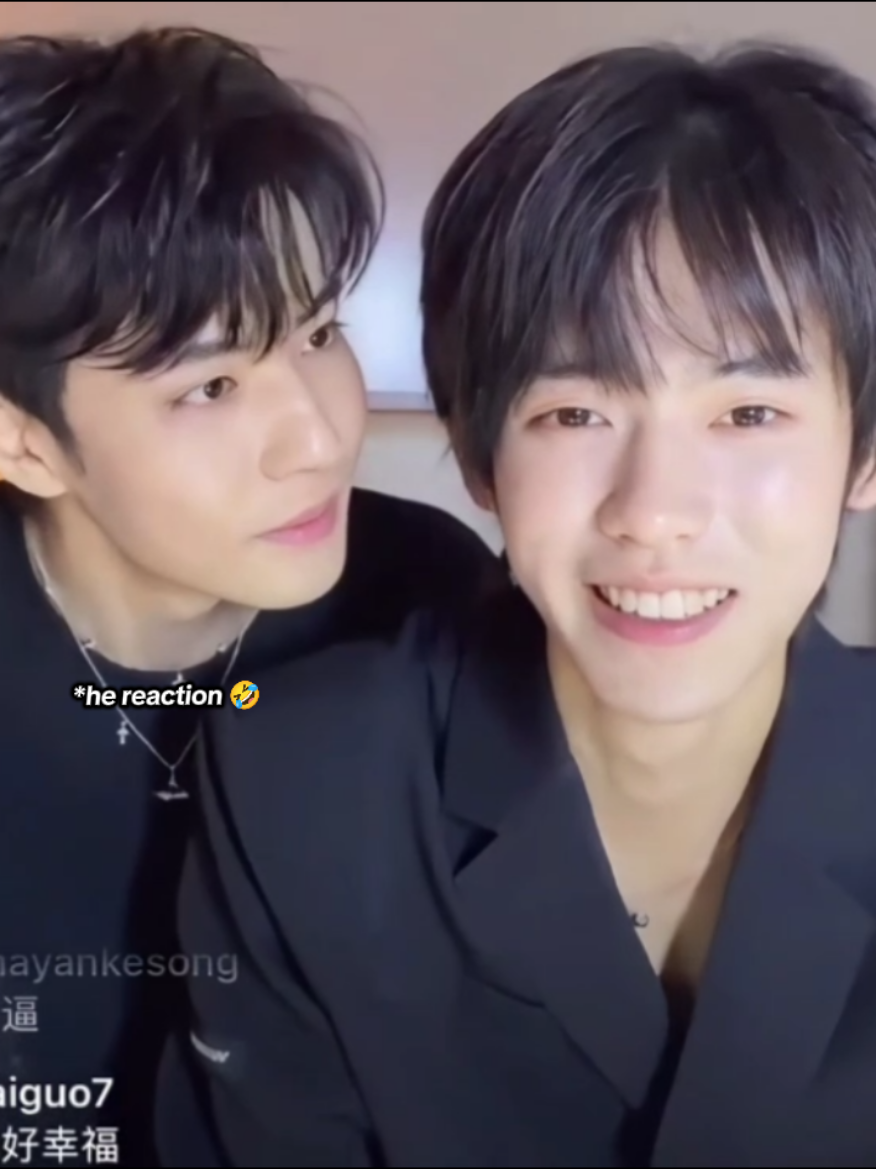 @𝐋 𝐢 𝐨 𝐫 𝐚.