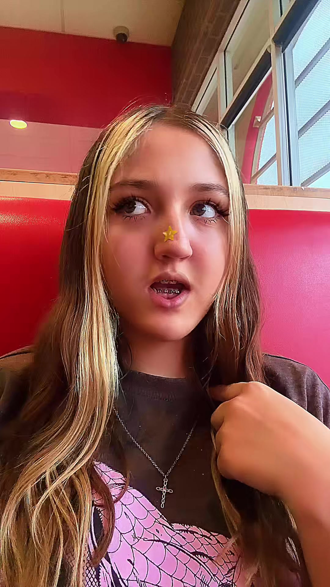 @sophiee2670