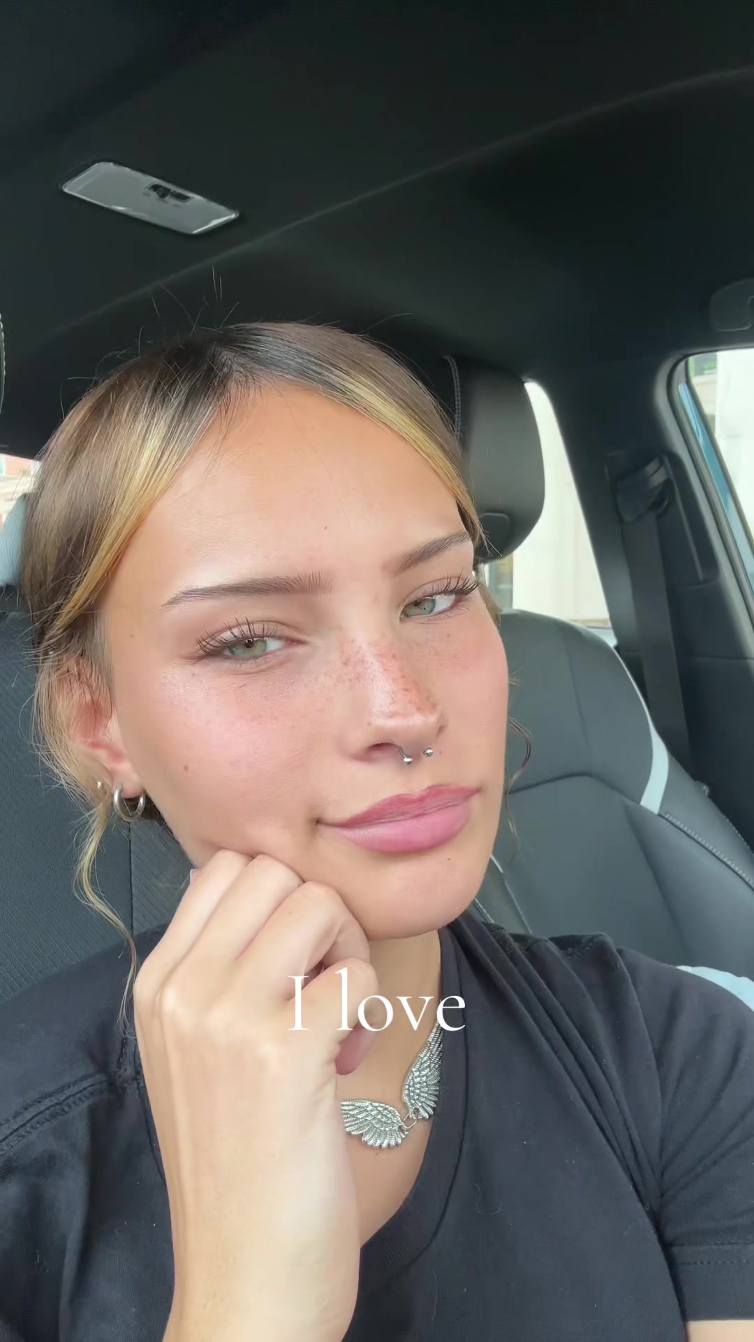@:3