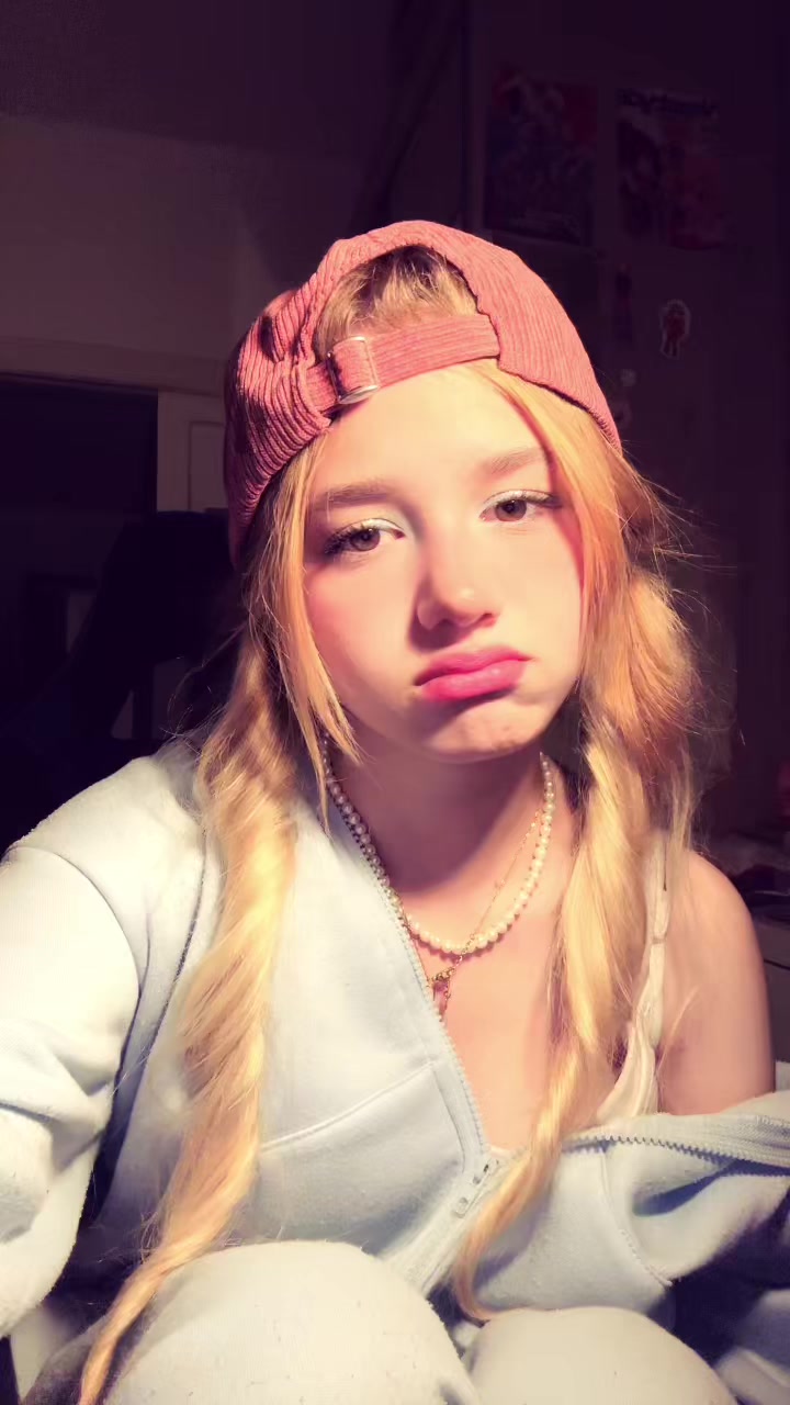 @Каромелька