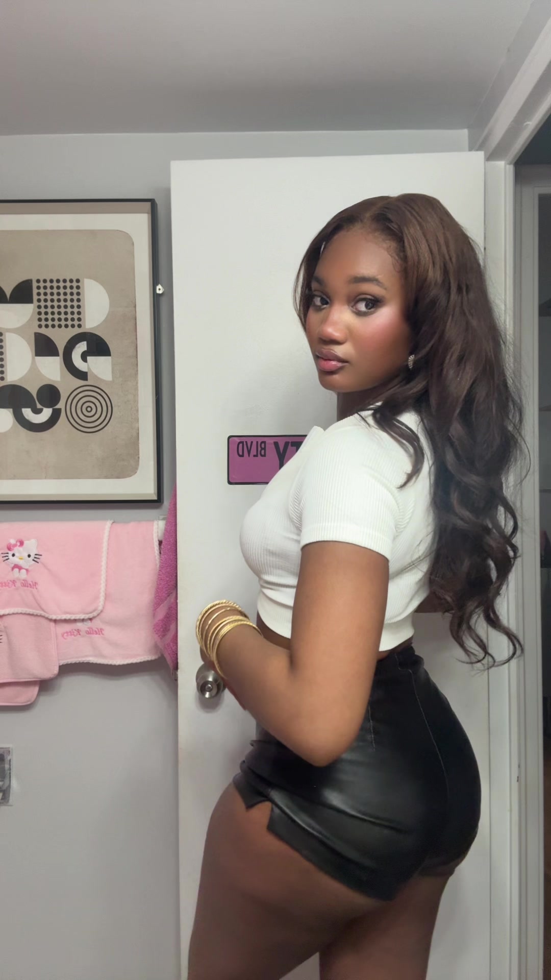 @Angelé