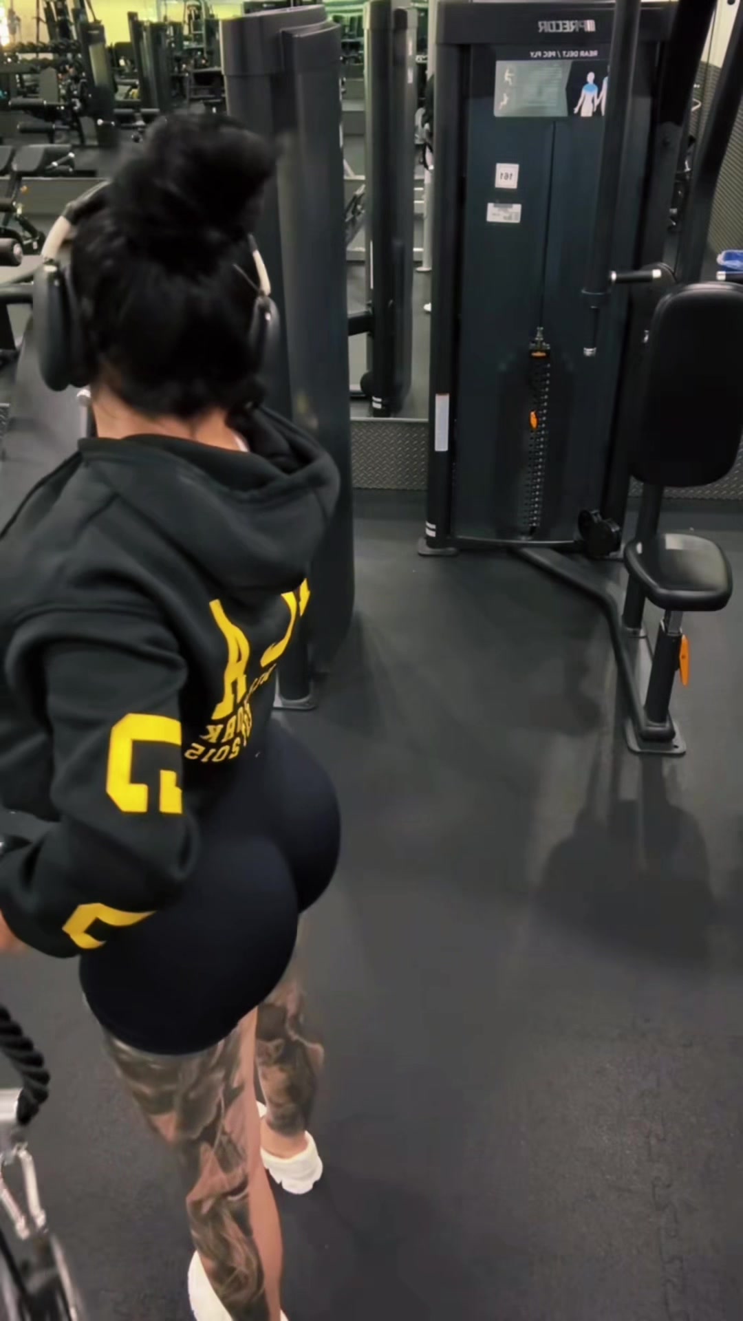 @veronica