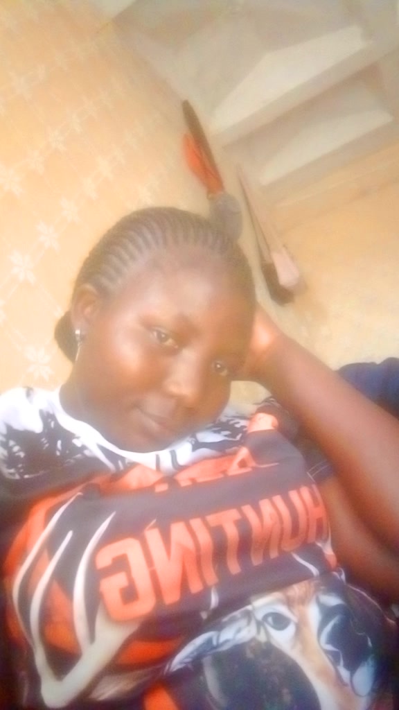 @naomi Majuma
