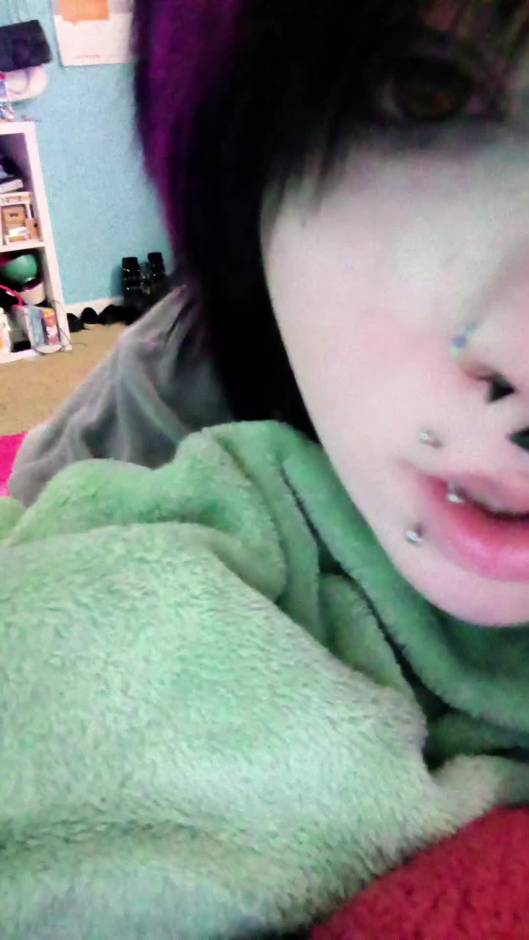 @SC3N3BBY<3