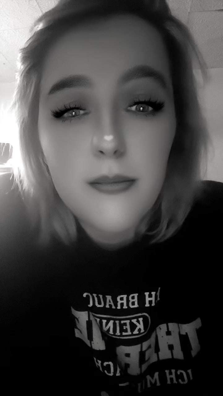 @꧁༒★𝕰𝖑𝖑𝔂★༒꧂