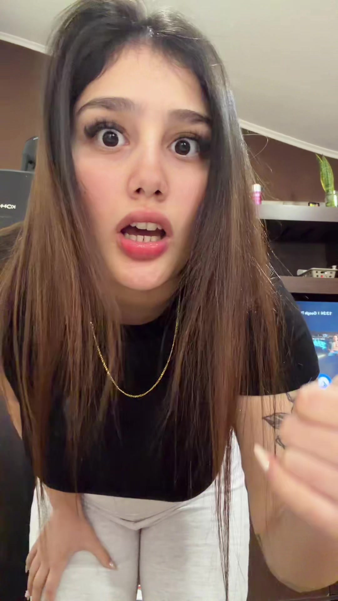 @Rochinav🩷