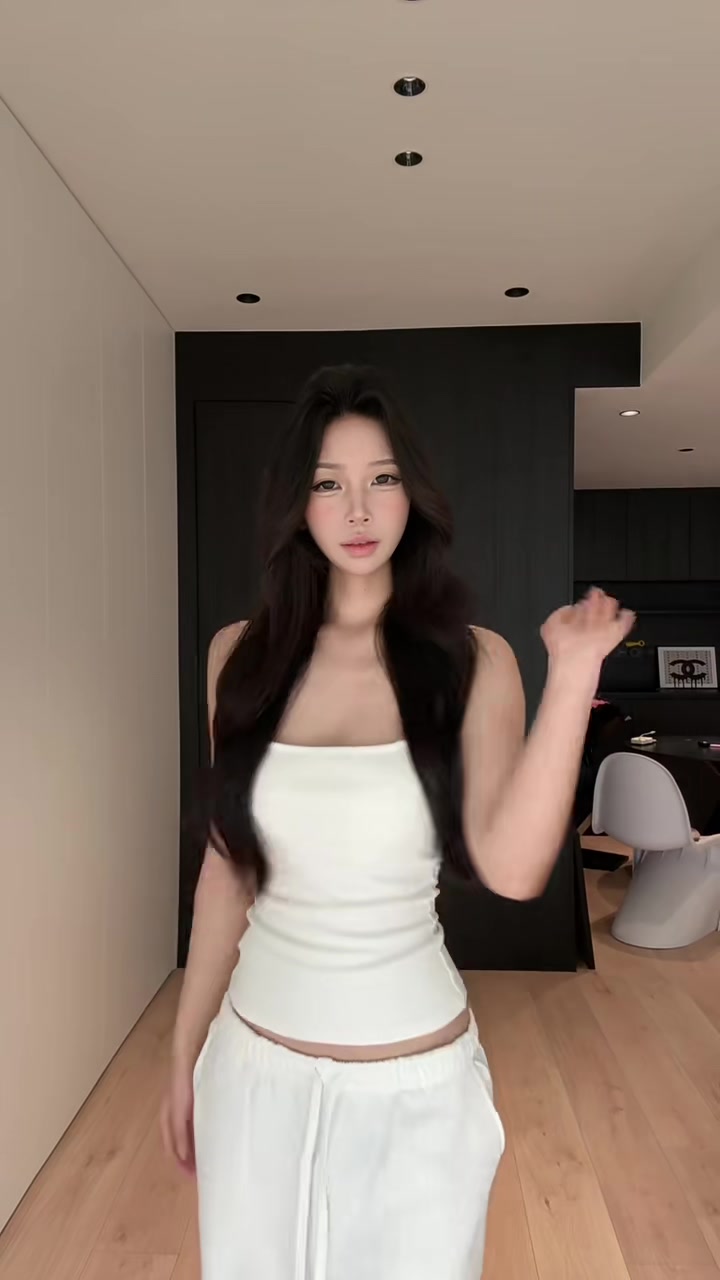 @𝓜𝓔𝓘 𝓜𝓔𝓘 𝓒𝓛𝓞𝓣𝓗𝓔𝓢✨