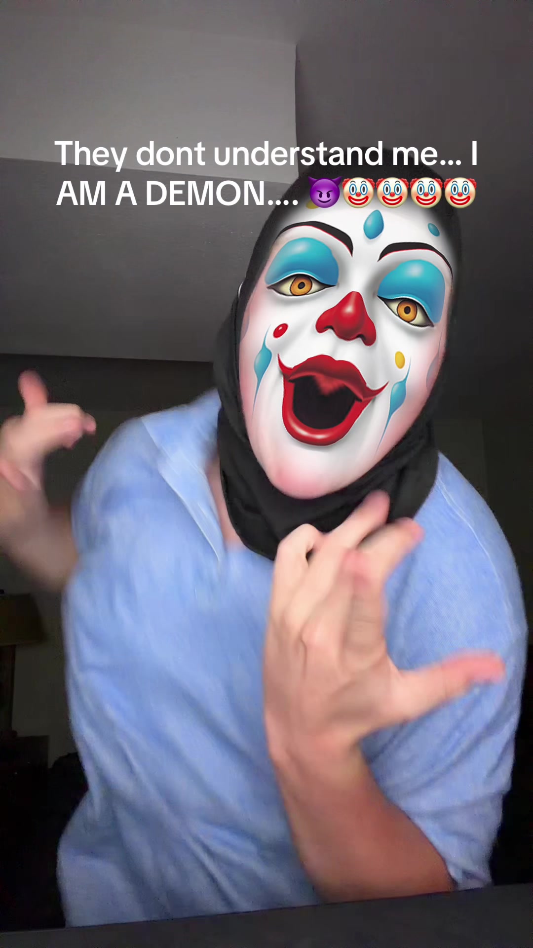 @FreakyAhCousin