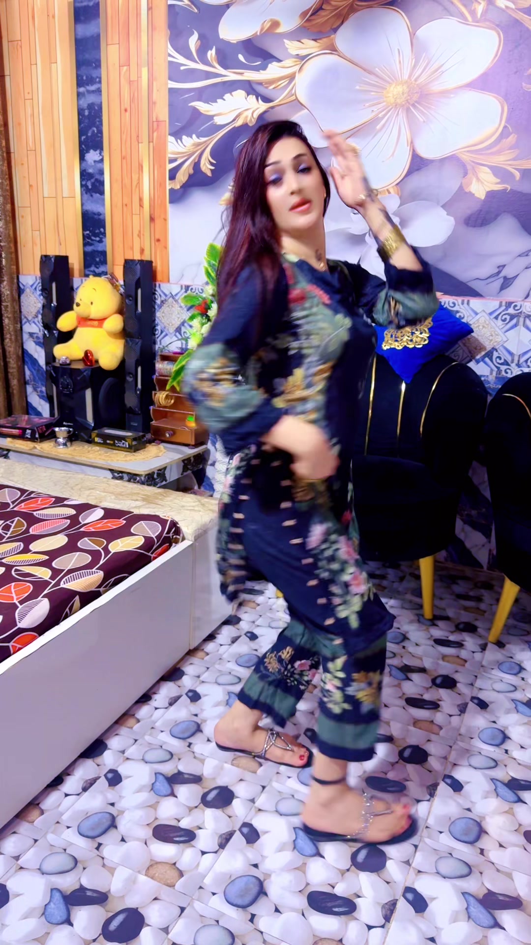 @Misses Karachi zindage