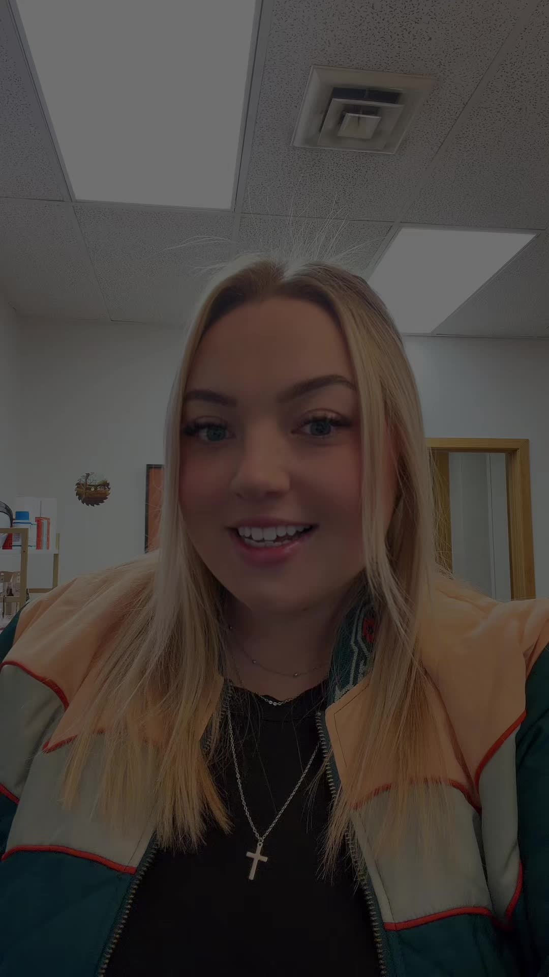 @Julia | MN Hairstylist