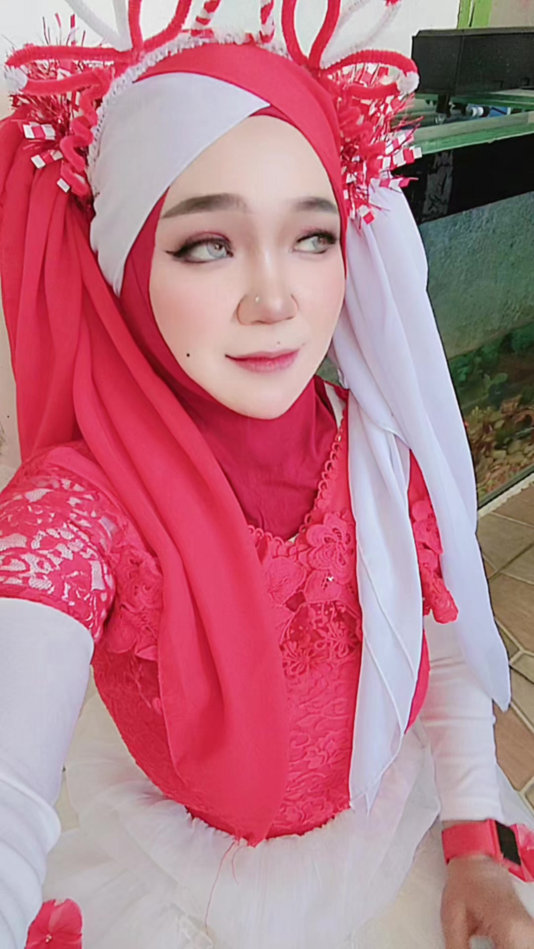 @أنيسة فيتري
